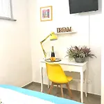 Apartman Temple House