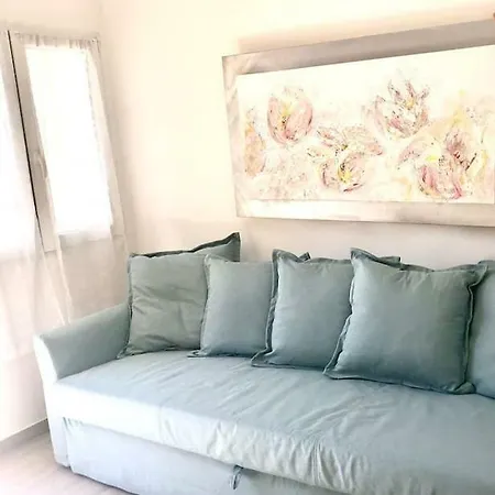 Apartment Temple House *